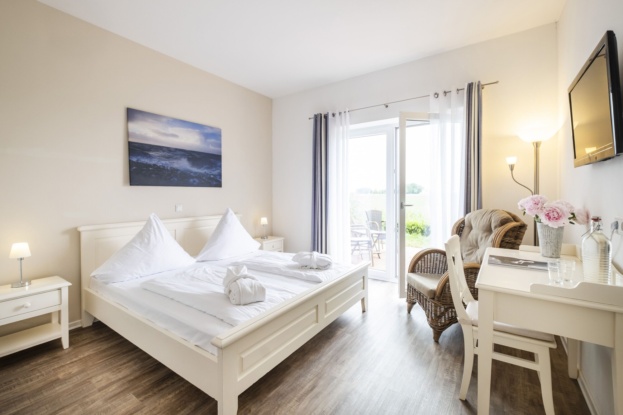 Room, Queen Bed