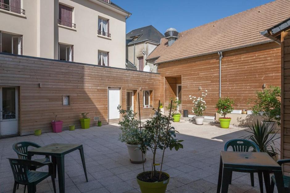 Logis de la Barque (ex Hotel De La Barque) 37/42