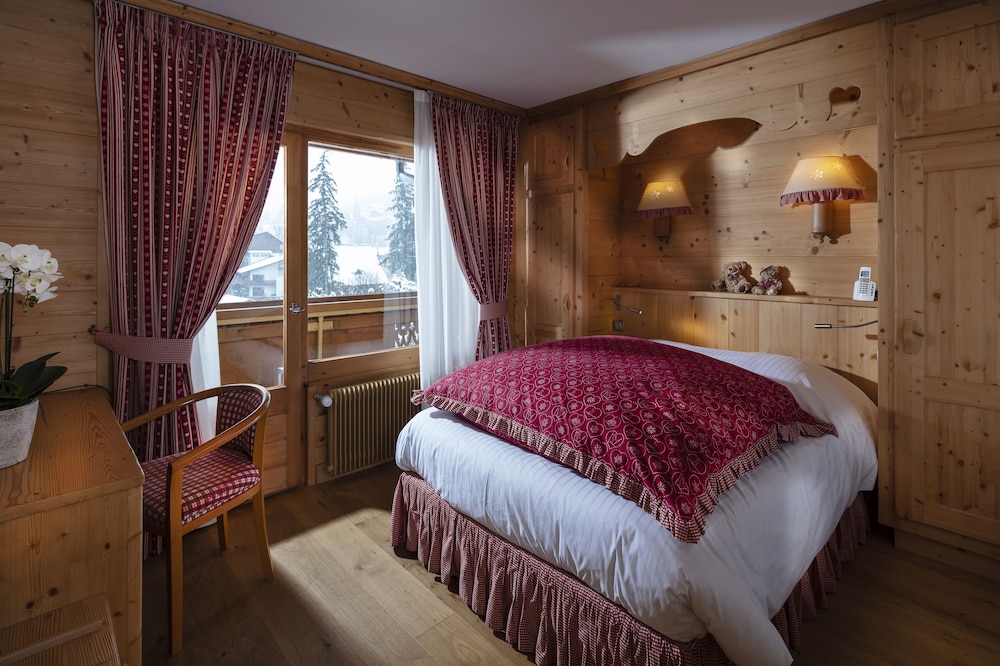 Hotel Spa Neige Et Roc Samoens 23/77