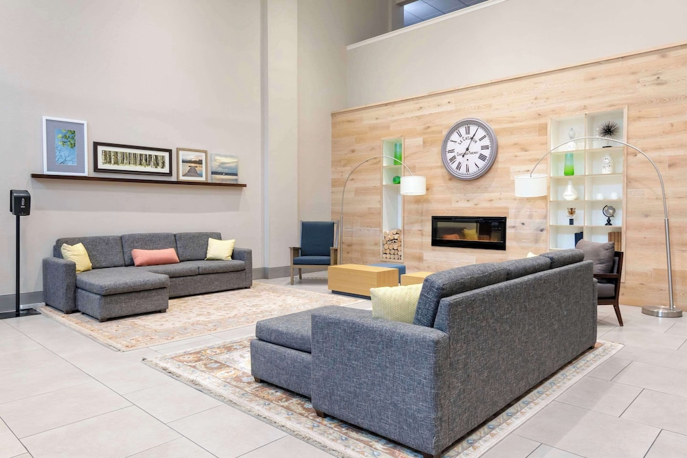 Country Inn & Suites by Radisson, Columbia, MO 28/40