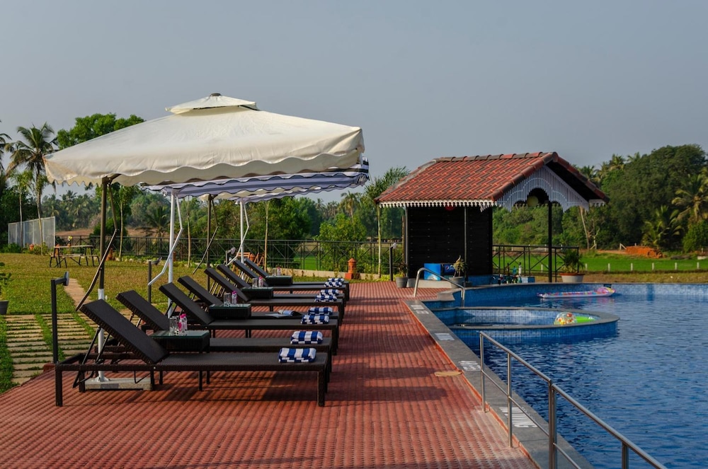 Salcete Beach Resort 24/50