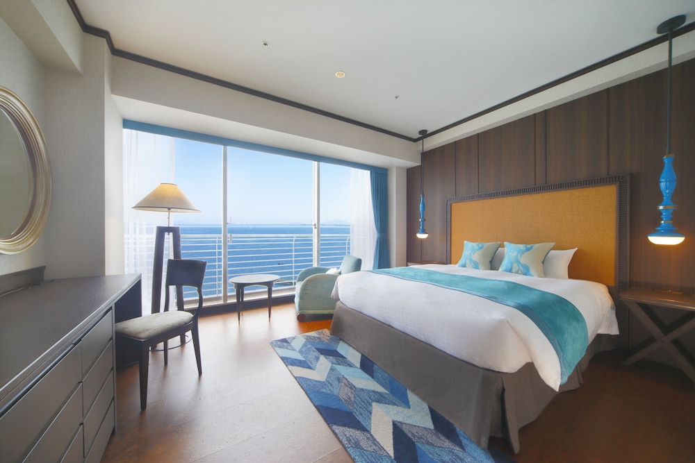 Biwako Hotel 5/50