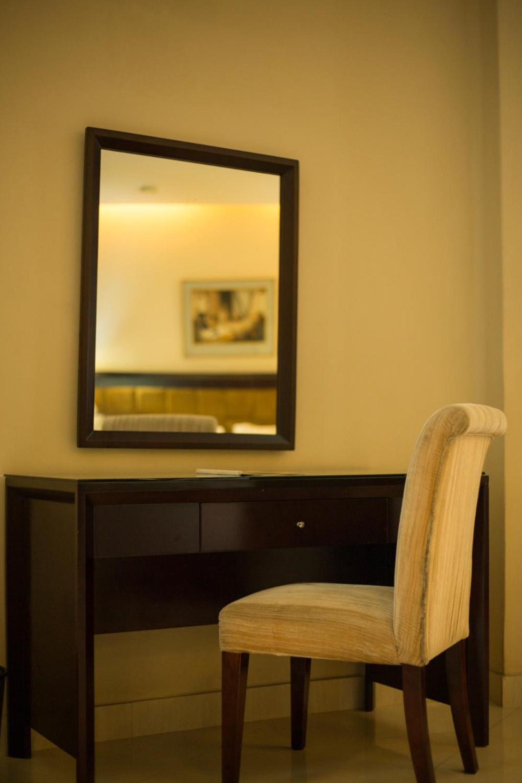 The Avenue Hotel and Suites 28/31
