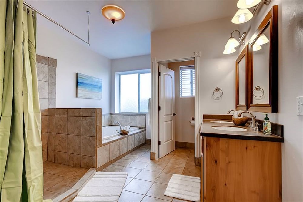 Bryce Country Cabins 70/70