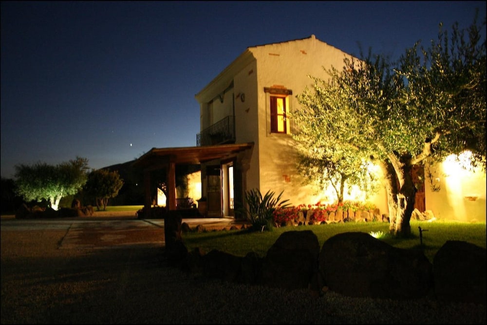 Santa Maria Resort 4/37