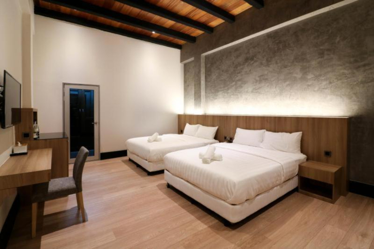 Superior
