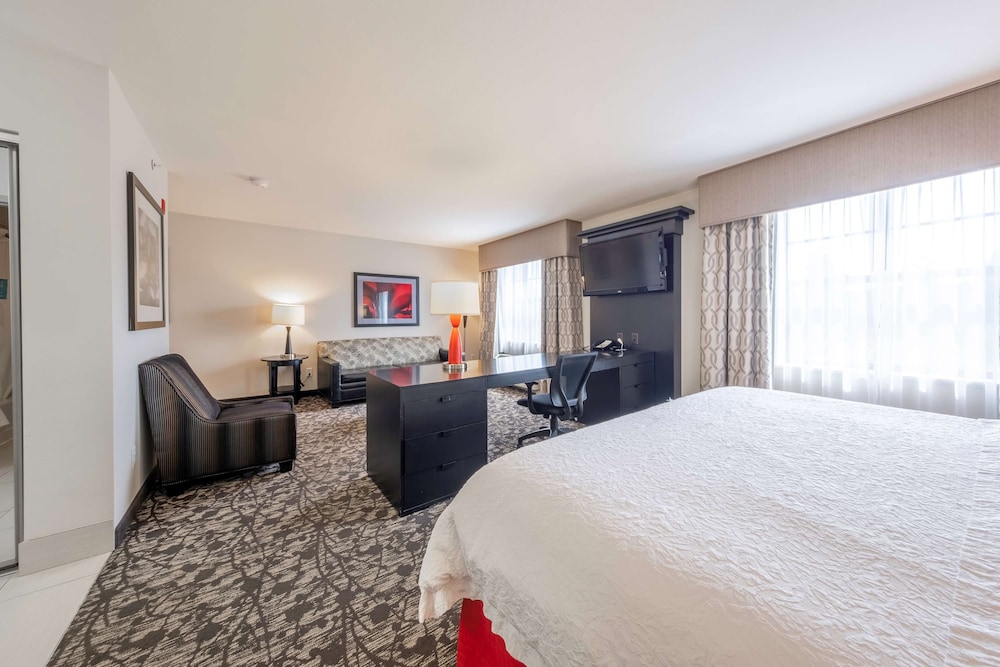 Hampton Inn And Suites Dupont 9/46