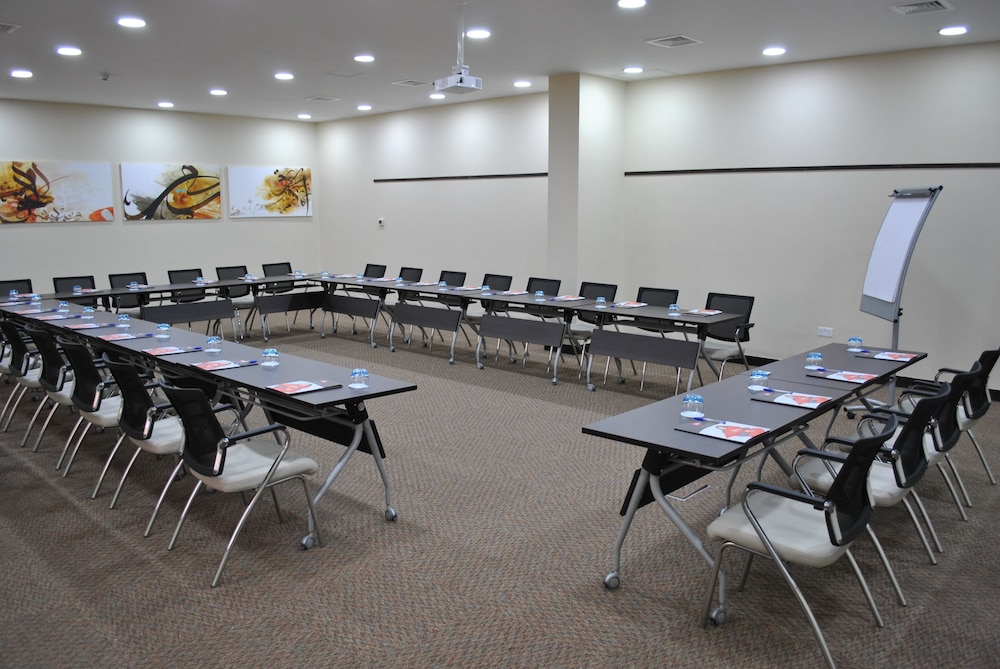 Ibis Hotel Amman 68/72