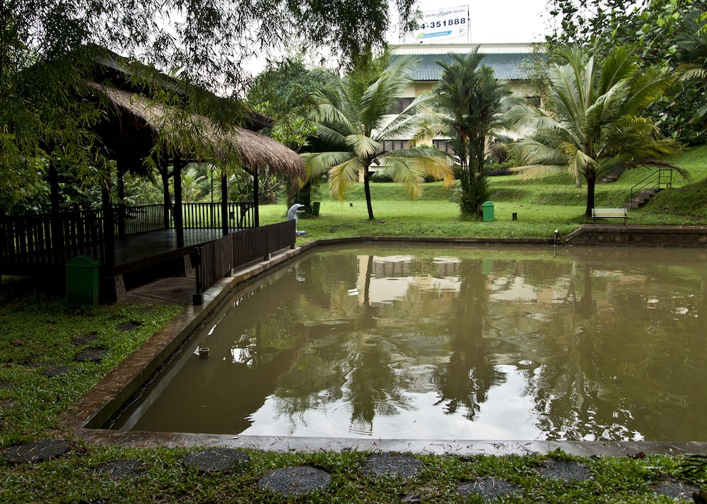 Prime Plaza Hotel Purwakarta in Cikampek