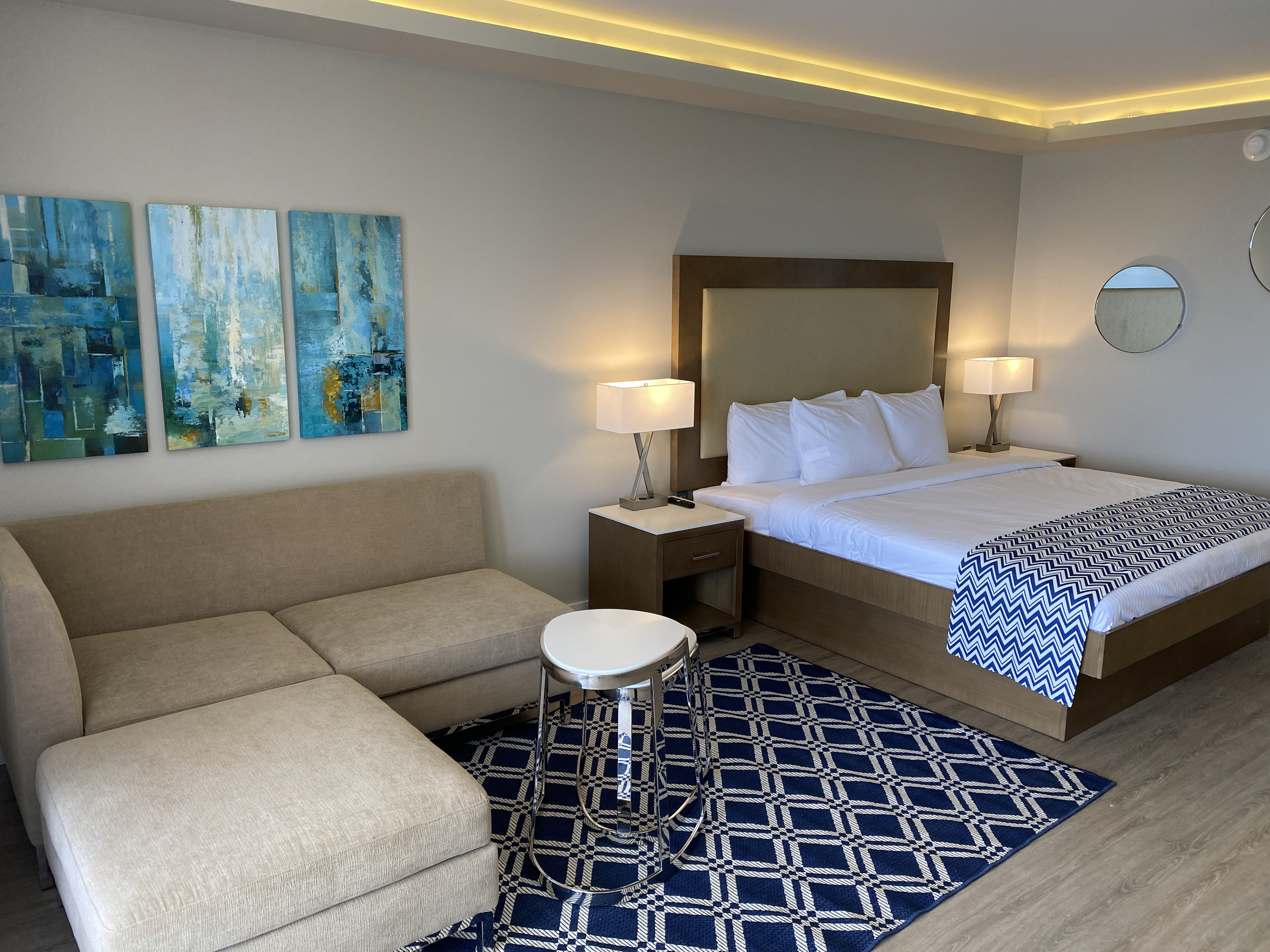 Room, King Bed, Beach Front