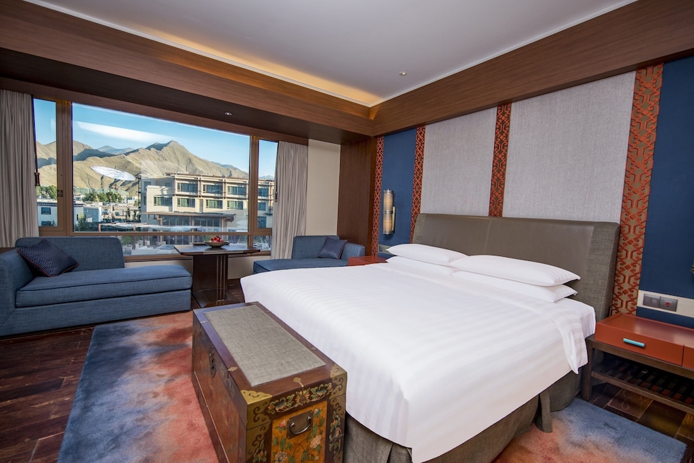 Shangri-La Lhasa 16/50