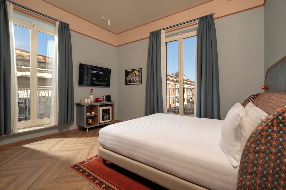 DELUXE, TERRACE