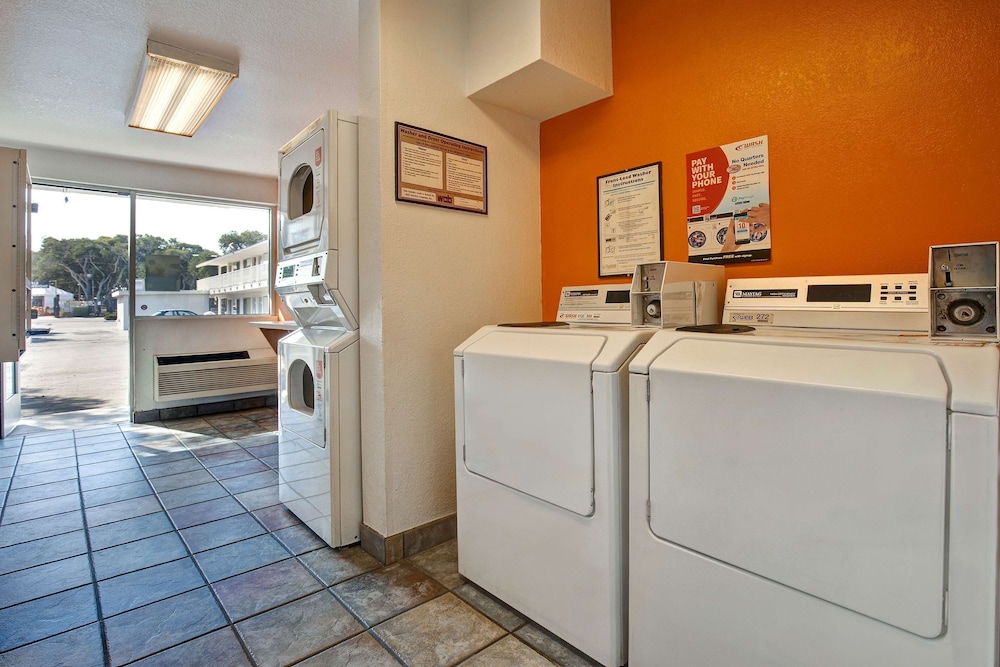 Motel6 Monterey, CA 15/57