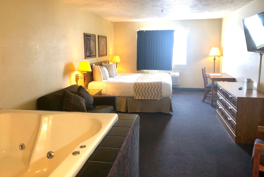 Travelodge By Wyndham Grand Island 6/11