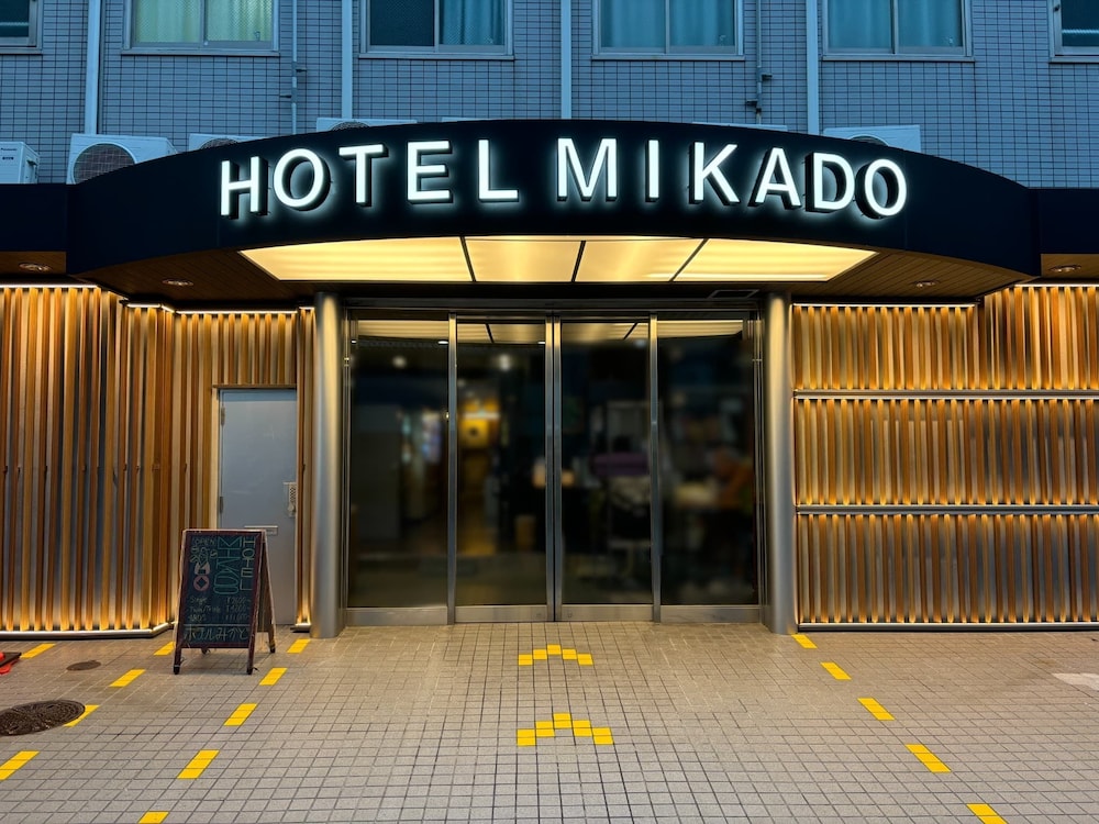 Hotel Mikado 4/67