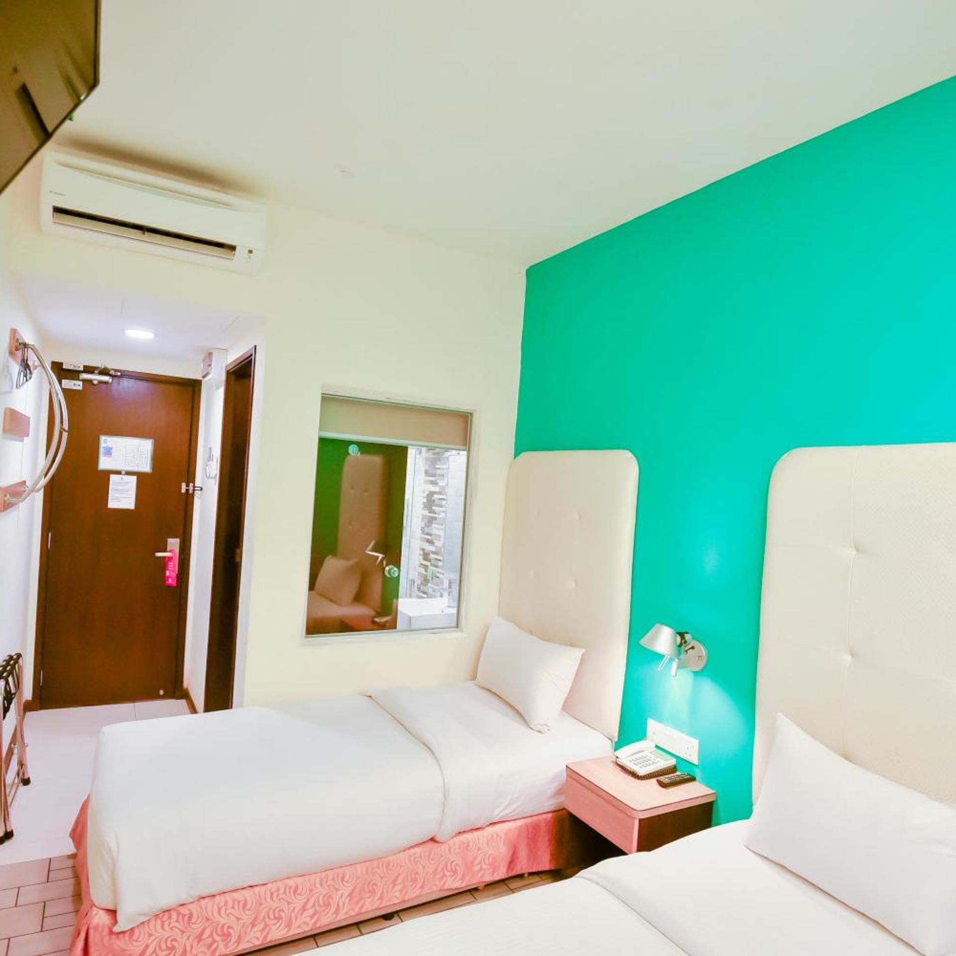 Lumut Suites 24/50