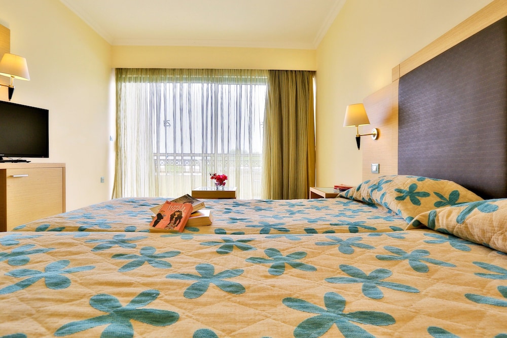 Sol By Melia Cosmopolitan Rhodes 65/74