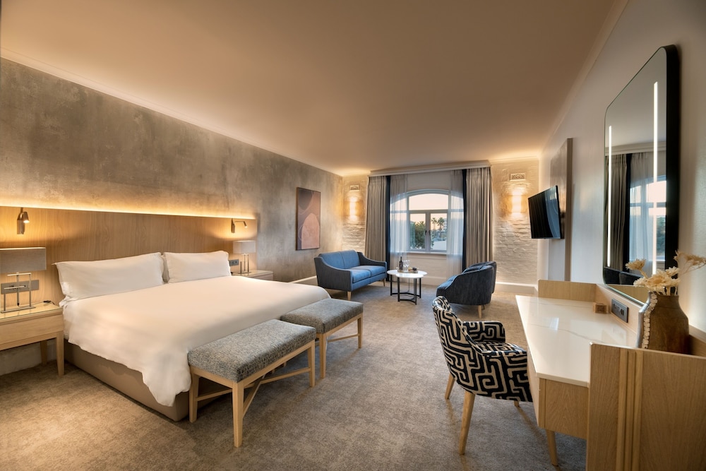 The Victoria & Alfred Hotel 6/50