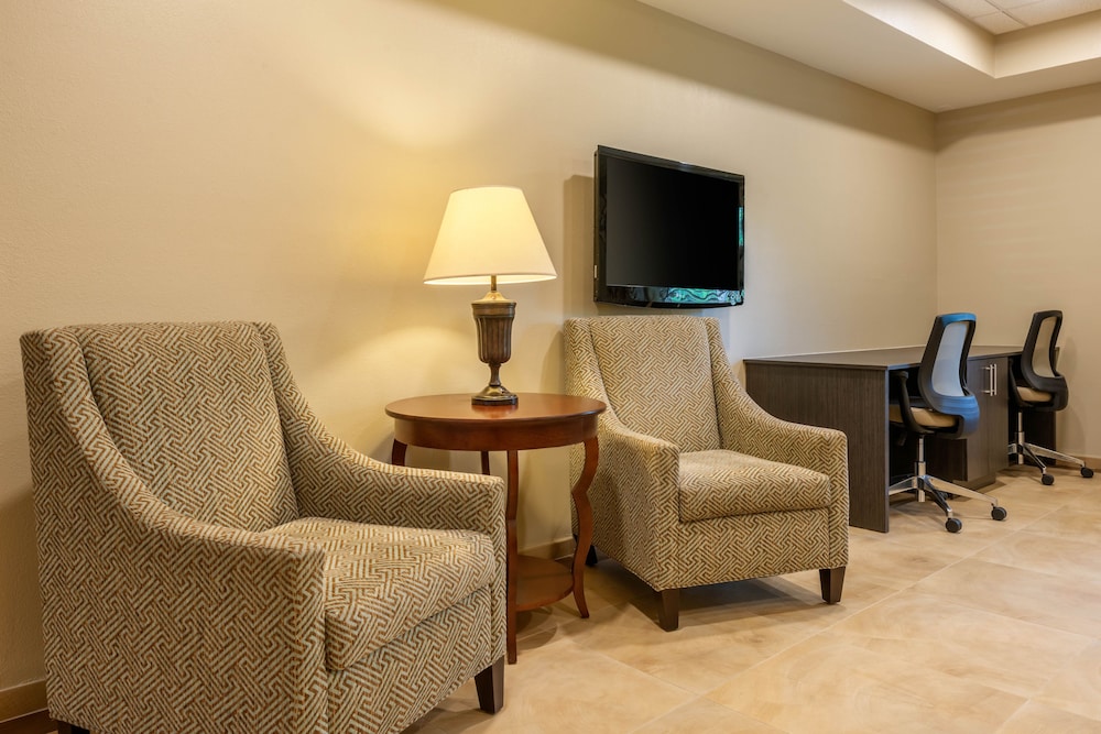 Candlewood Suites Fort Myers - Sanibel Gateway, an IHG Hotel 29/43