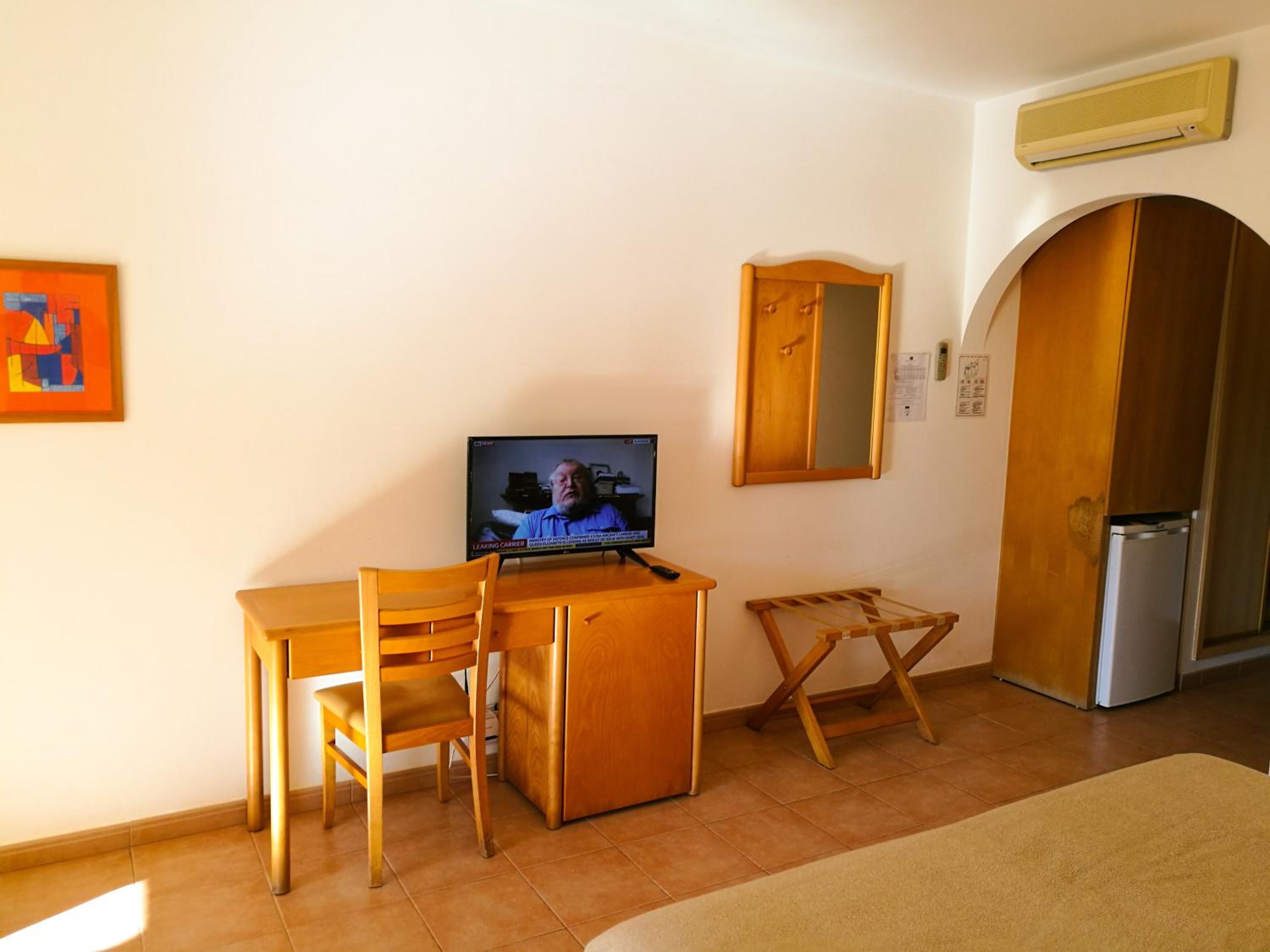 Cvl Club House 90/100