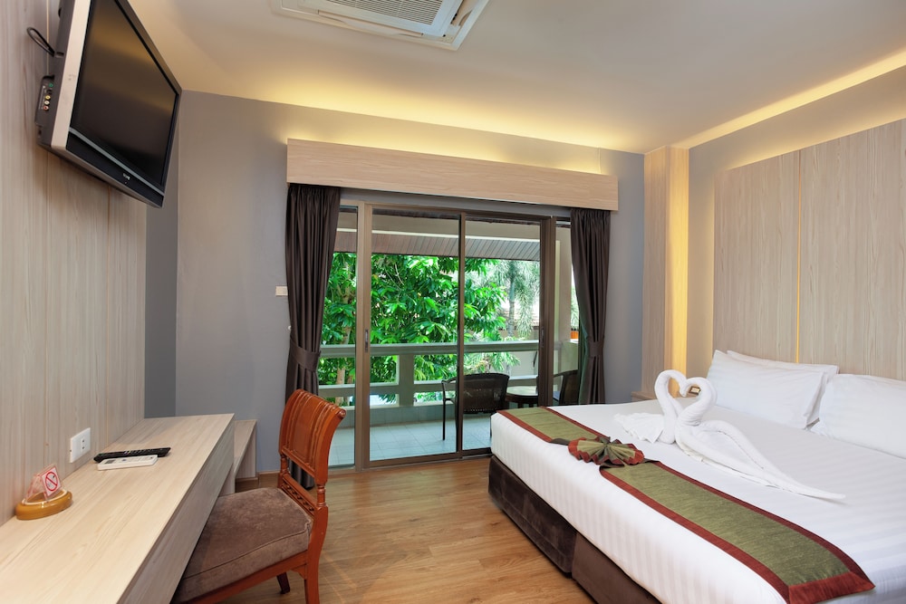 Thanthip Beach Resort 14/50