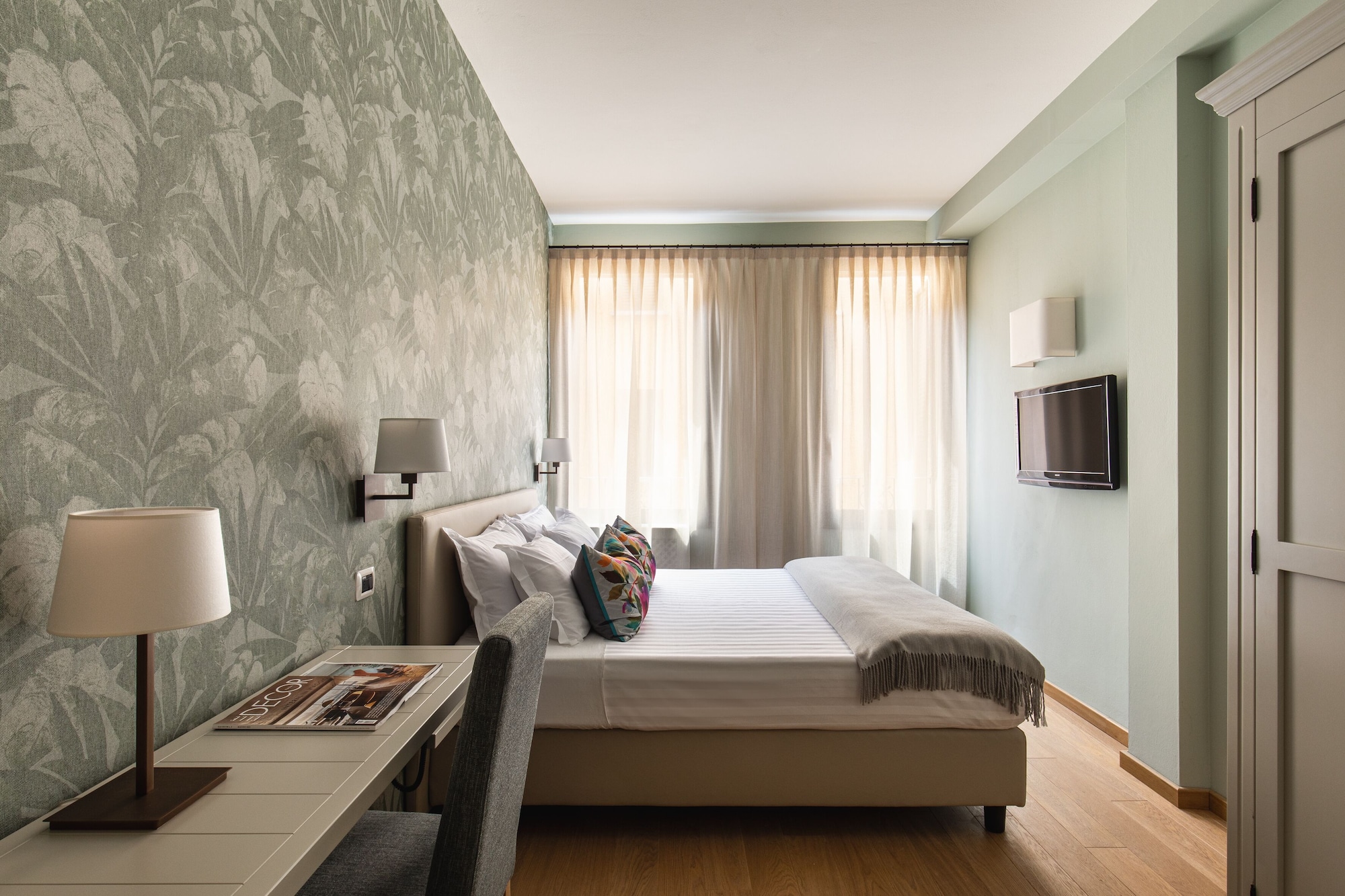 CLASSIC, DOUBLE OR TWIN BED