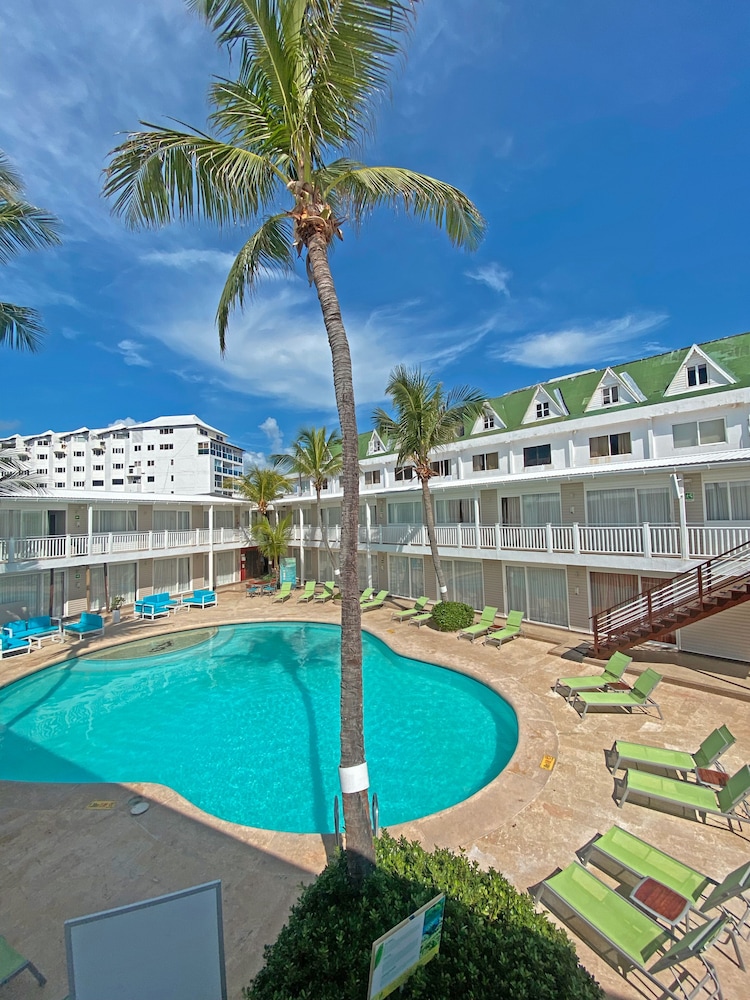 Decameron Los Delfines 52/58