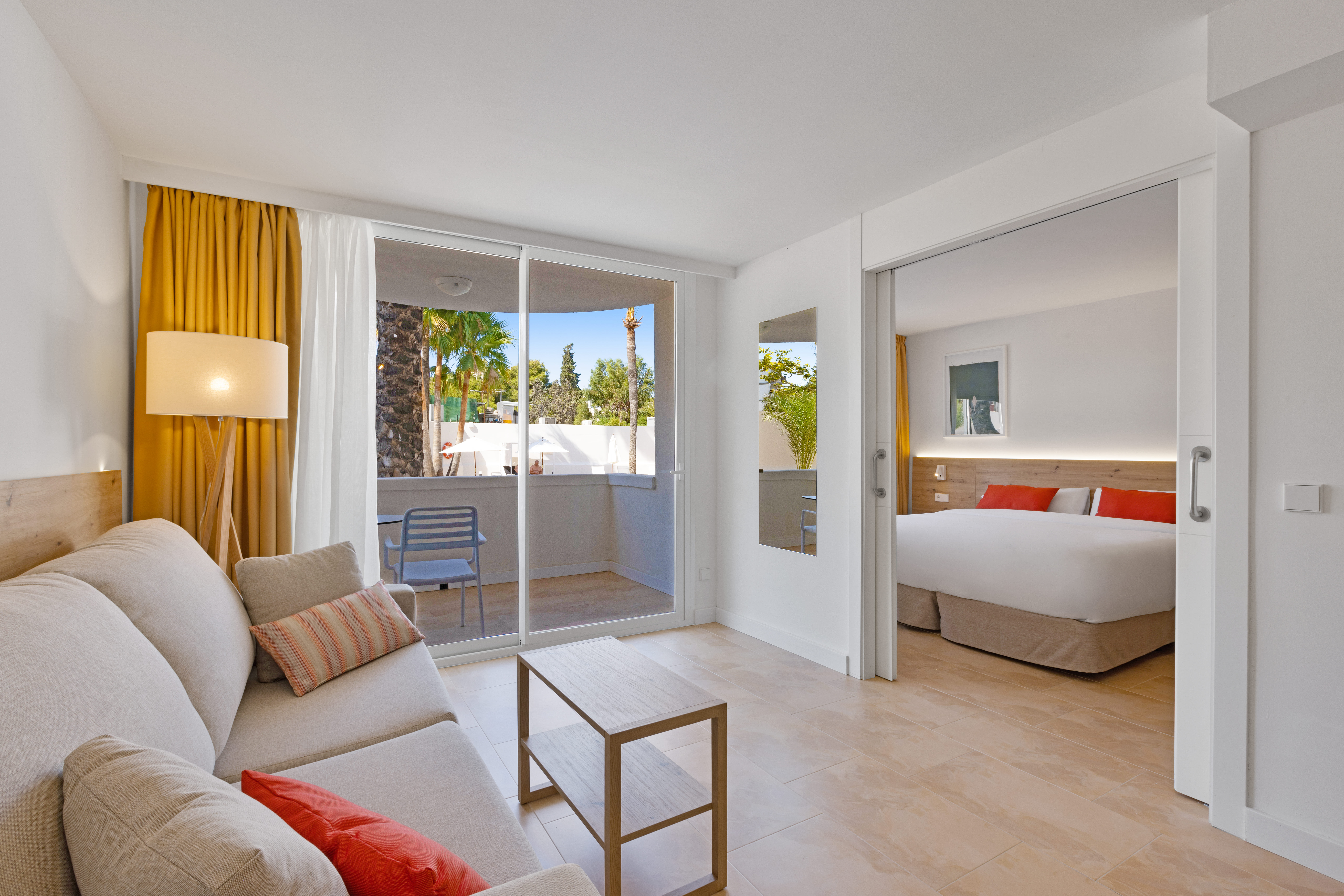 Palmanova Beach Apartments by TRH 32/62
