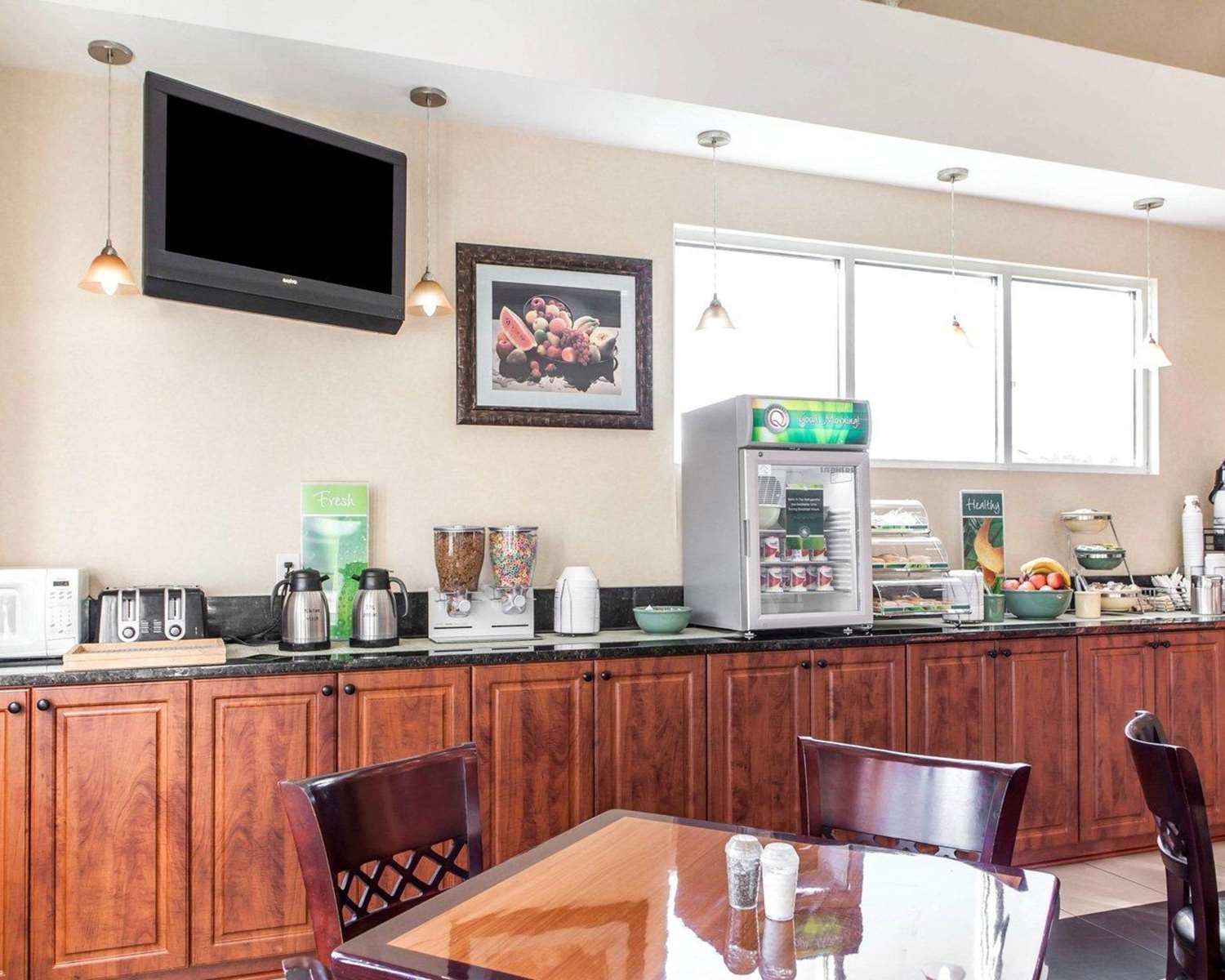 Quality Inn & Suites Cartersville North 34/42