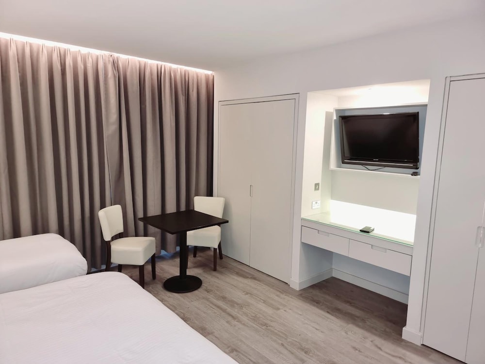 Axiom Park Hotel 23/50