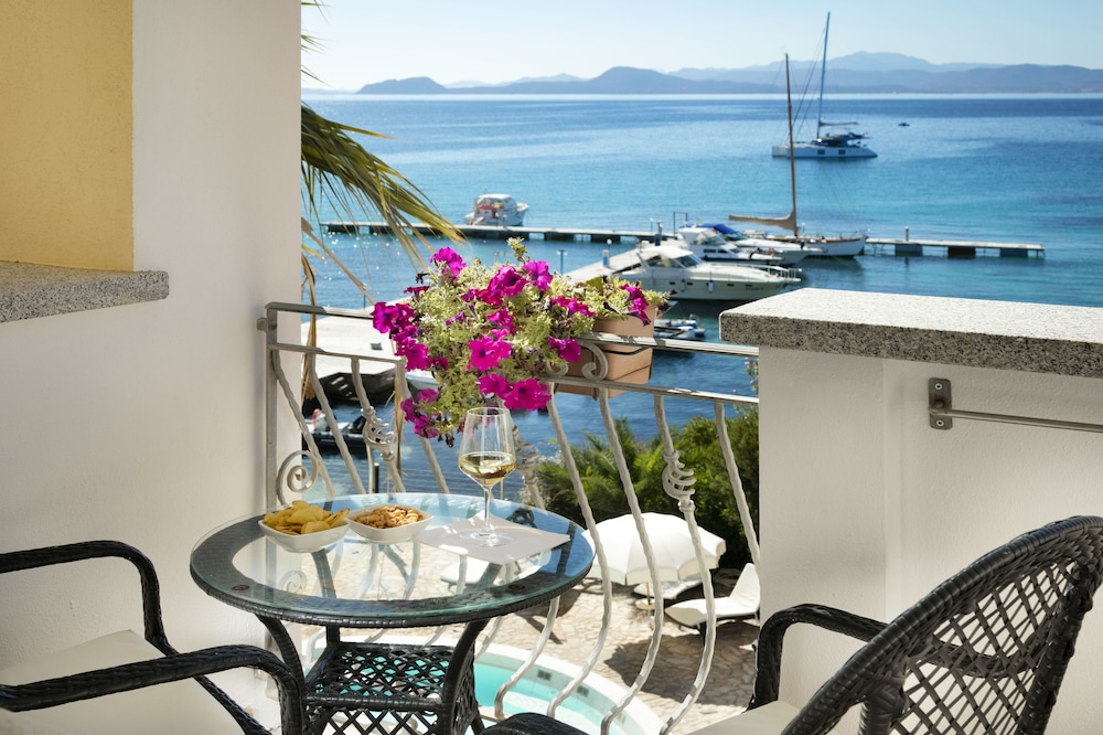 Gabbiano Azzurro Hotel & Suites 64/74