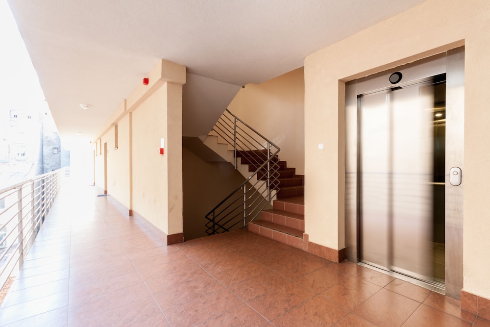 Corvin Plaza Apartments And Suites 35/54