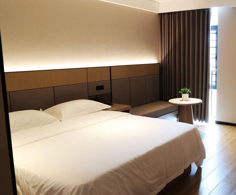 SUPERIOR, DOUBLE BED