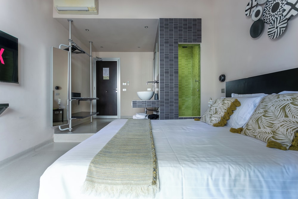SUPERIOR, DOUBLE BED, BALCONY