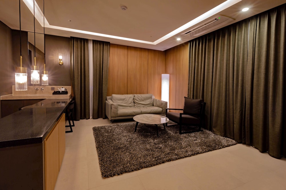 Hotel East9 36/69