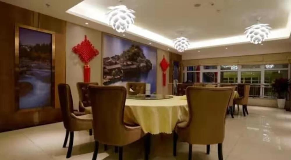Atour Hotel (Chengdu New Conference and Exhibition Center) 35/41