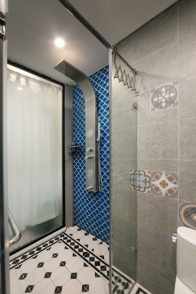Carillon Boutique Hotel 30/30