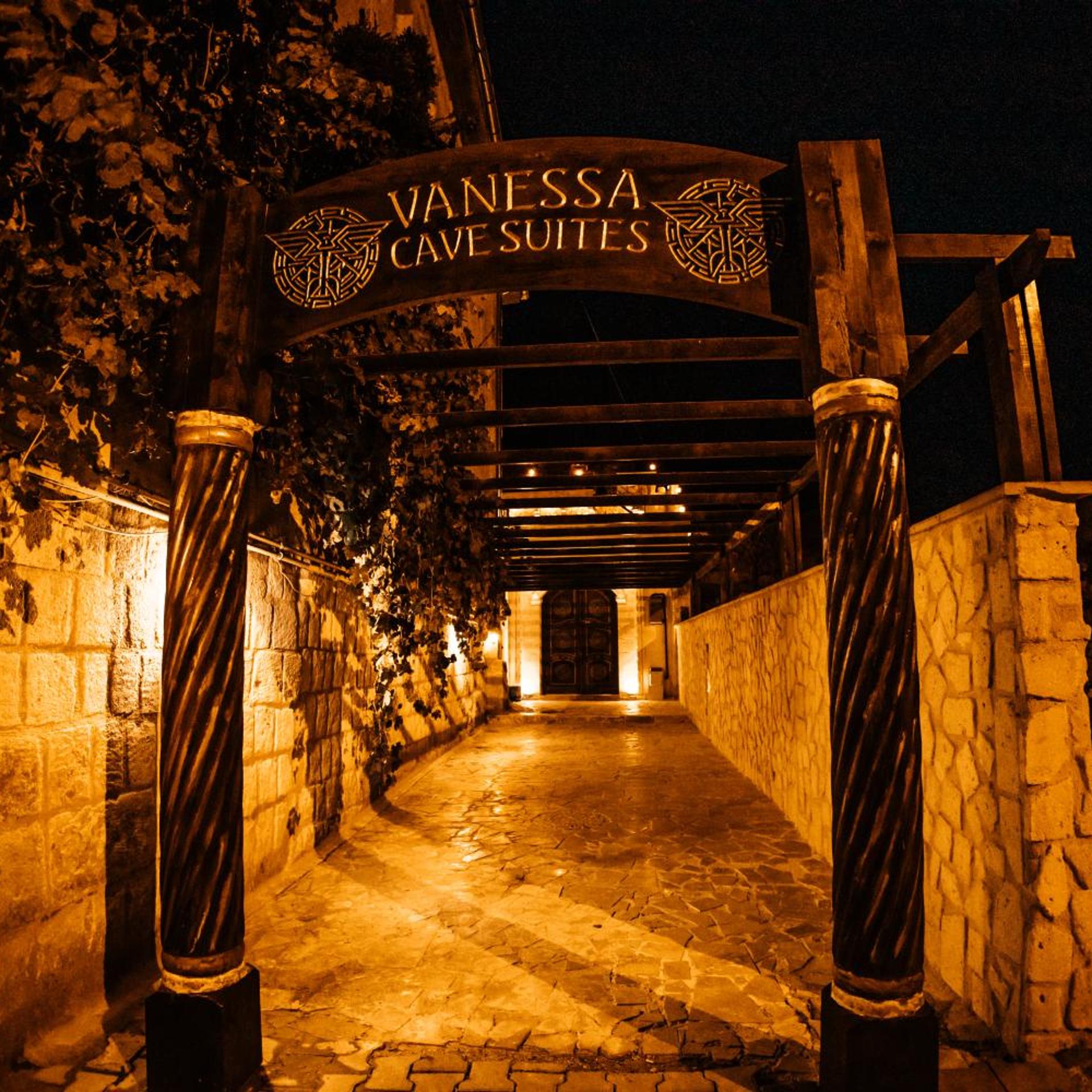 Vanessa Cave House 42/49