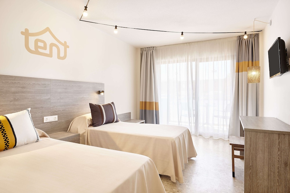 STANDARD, DOUBLE BED, BALCONY