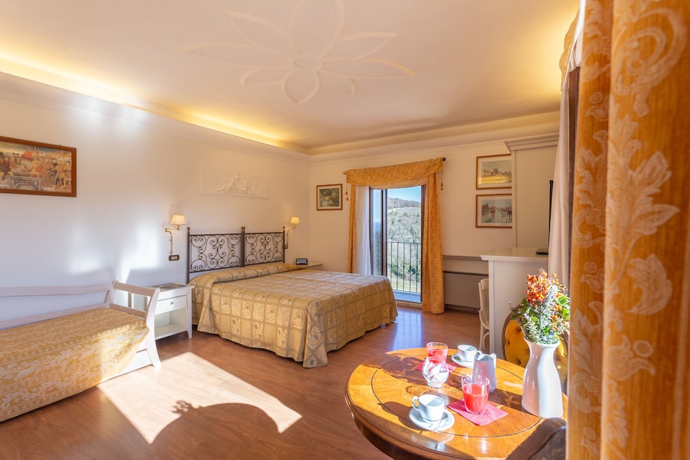 Casafrassi Hotel 34/73