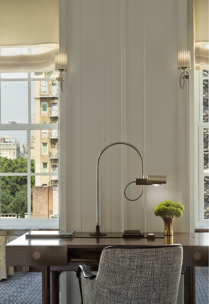 The Carlyle, A Rosewood Hotel 55/71