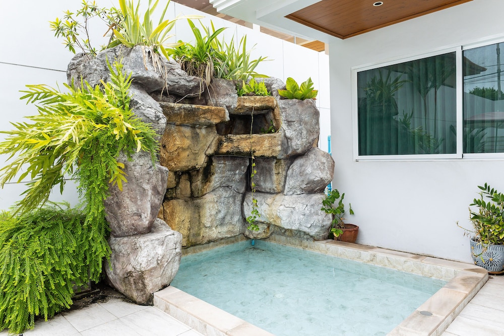 Peranakan House 25/50
