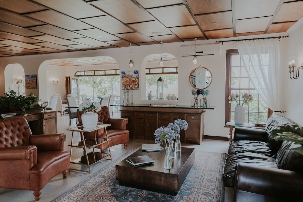 Cana Vineyard Guesthouse 44/76