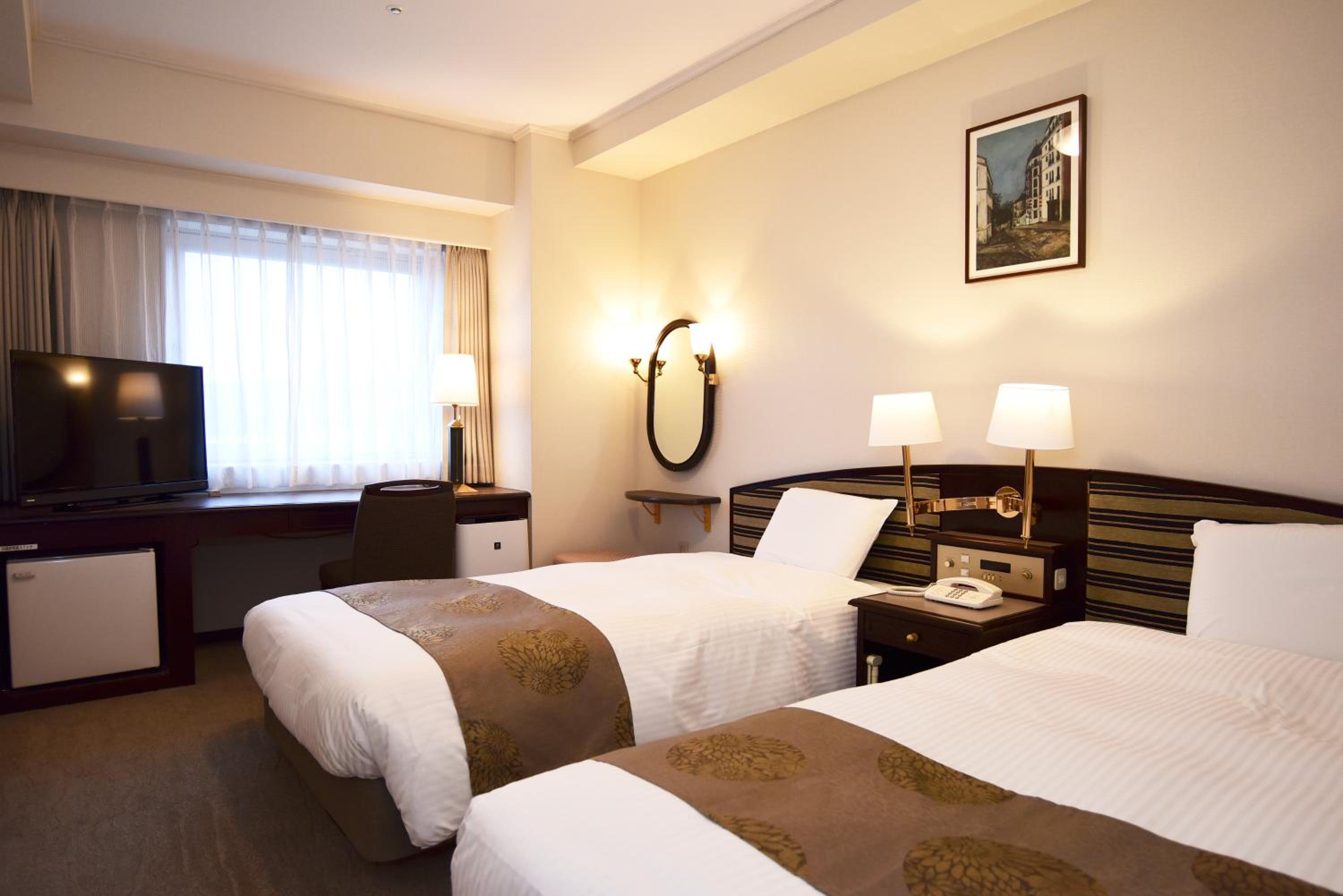STANDARD, TWIN BEDS, SMOKING