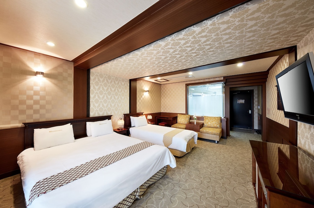 Dongbusan Hotel 13/40