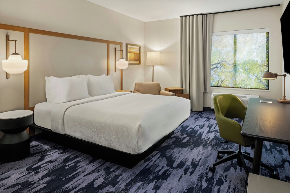 Fairfield Inn & Suites by Marriott Cedar Rapids North 15/52