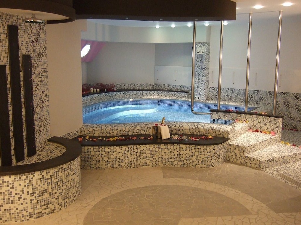 Tus hotel 17/50