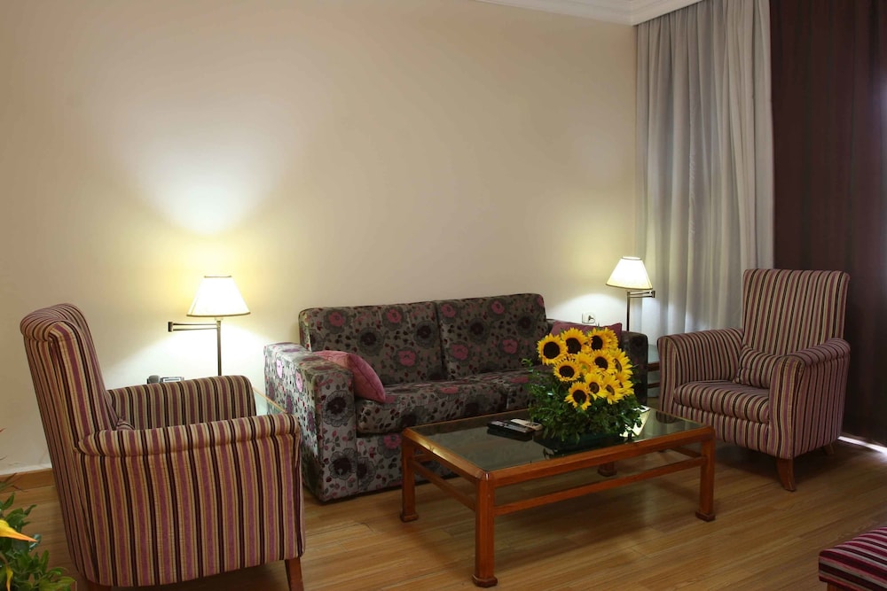 Orient Prince Hotel 44/55