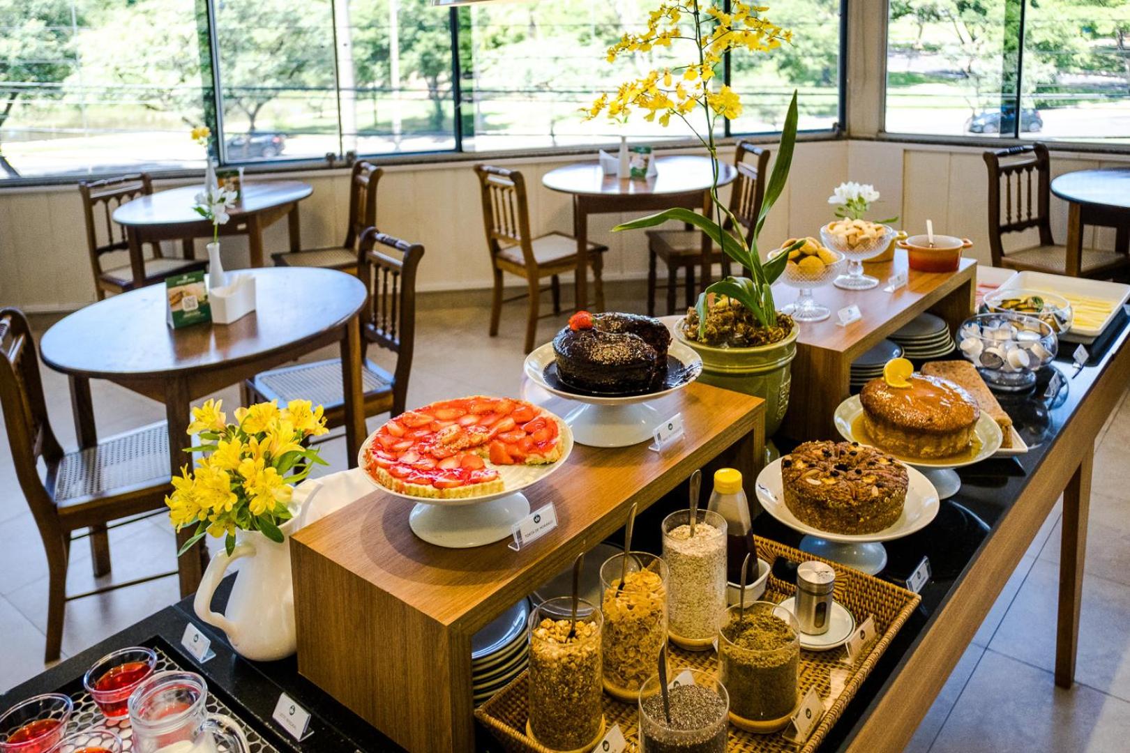 Vitoria Regia Hotel 35/50