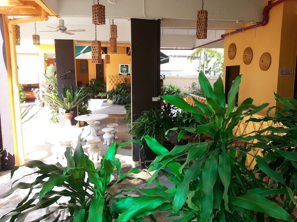 Goodhope Hotel Kelawei 64/71